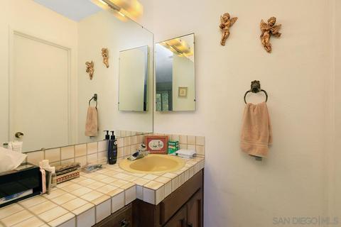 5952 Las Tunas Dr, Oceanside, CA 92057 photo 22