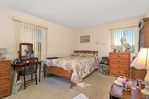 5952 Las Tunas Dr, Oceanside, CA 92057 photo 28
