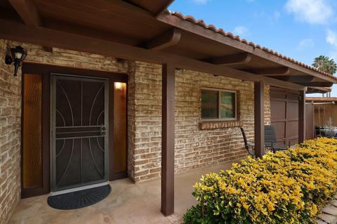 3220 Via Altamira, Fallbrook, CA 92028 photo 2