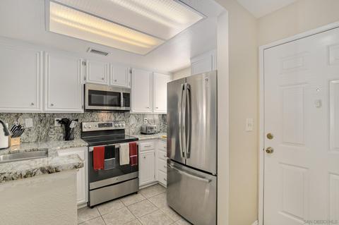 2279 Kings View Cir, Spring Valley, CA 91977 photo 10