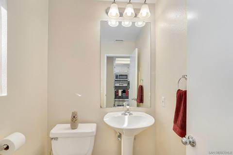 2279 Kings View Cir, Spring Valley, CA 91977 photo 18