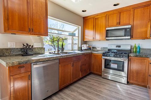 10321 Moorpark St, Spring Valley, CA 91978 photo 2