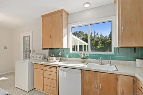 3251 S Barcelona St, Spring Valley, CA 91977 photo 11