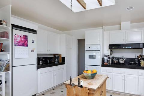 7441 Via Capri, La Jolla, CA 92037 photo 11