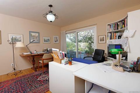 7441 Via Capri, La Jolla, CA 92037 photo 16