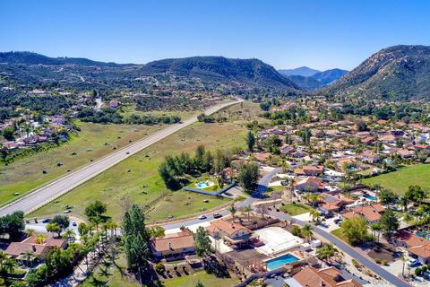 9070 Hunter Pass, Alpine, CA 91901 photo 54