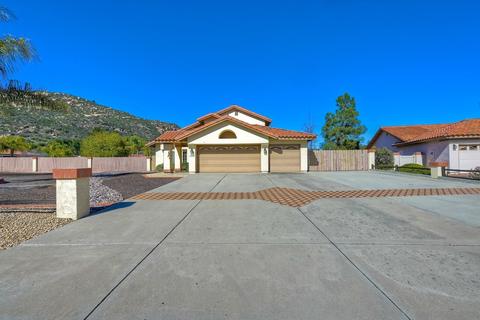 9070 Hunter Pass, Alpine, CA 91901 photo 2