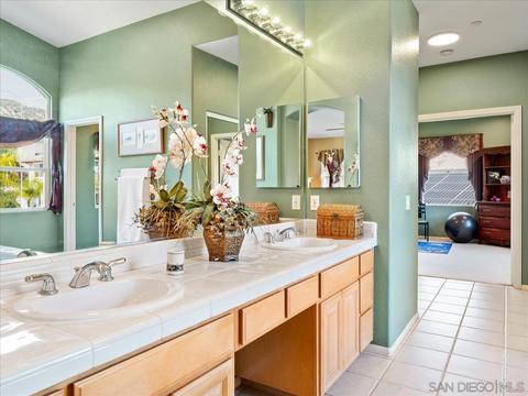 2306 Orchard View Ln, Escondido, CA 92027 photo 20