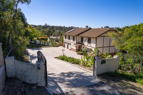 1284 Riverview Dr, Fallbrook, CA 92028 photo 1