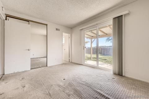 8539 Carlton Oaks Dr, Santee, CA 92071 photo 10