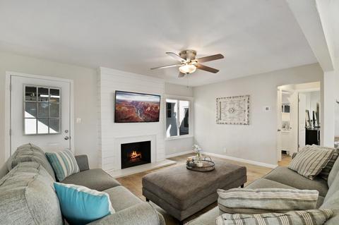 2324 Golden Ave, Lemon Grove, CA 91945 photo 2