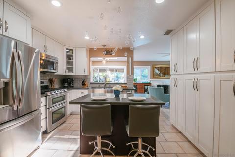 11209 Avenida Thomas, La Mesa, CA 91941 photo 5
