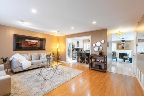 11209 Avenida Thomas, La Mesa, CA 91941 photo 1