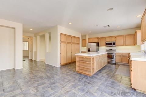 5196 Bluegrass Way, Oceanside, CA 92057 photo 9