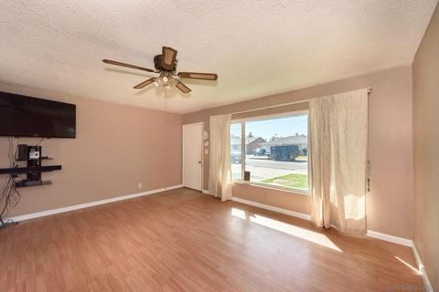 970 Gamble St, Escondido, CA 92026 photo 2
