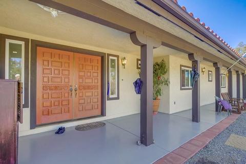 13807 Whispering Meadows Ln, Jamul, CA 91935 photo 5