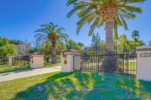13807 Whispering Meadows Ln, Jamul, CA 91935 photo 2