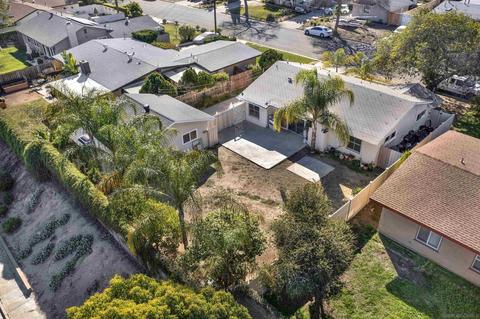 14137 Halper Rd, Poway, CA 92064 photo 2