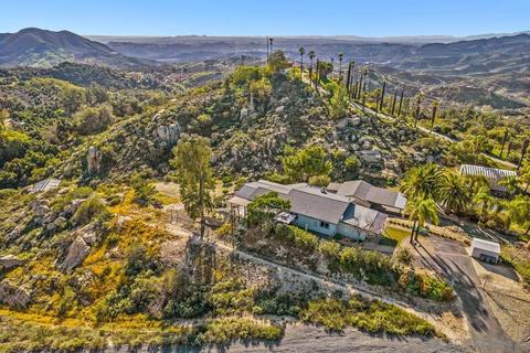 6167 Rainbow Heights Rd, Fallbrook, CA 92028 photo 1