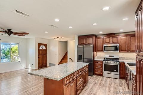 1599 Soma Pl, El Cajon, CA 92021 photo 2