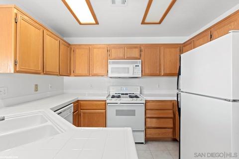 385 Whispering Willow Dr #A, Santee, CA 92071 photo 2