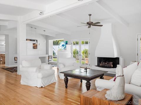 7788 Roseland Pl, San Diego, CA 92037 photo 4