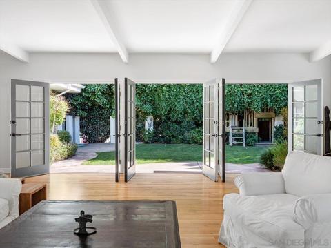 7788 Roseland Pl, San Diego, CA 92037 photo 2