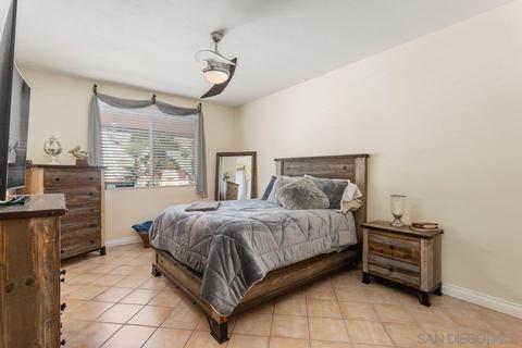988 Glendora Dr, Oceanside, CA 92057 photo 12