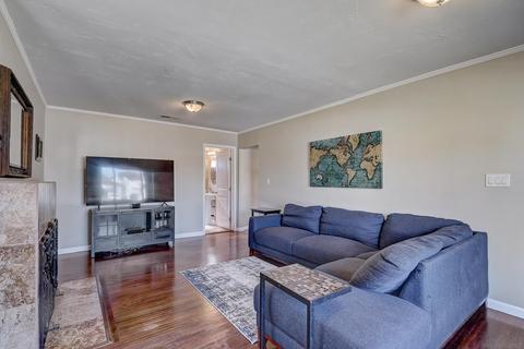 506 E St, Chula Vista, CA 91910 photo 4