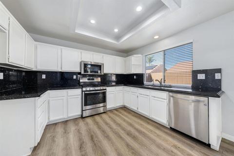 3020 Hampton Ave, Hemet, CA 92545 photo 10