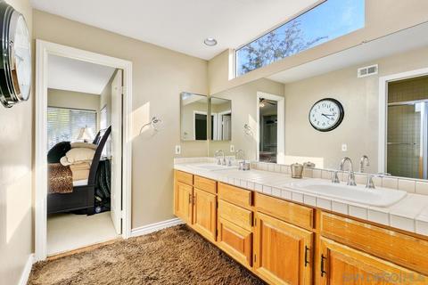 15895 Bromegrass Ct, Poway, CA 92064 photo 23