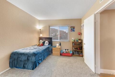 2054 Skyview Gln, Escondido, CA 92027 photo 12