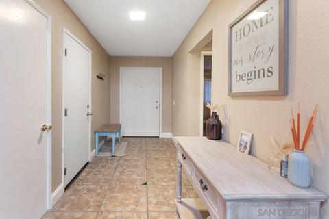 2054 Skyview Gln, Escondido, CA 92027 photo 8