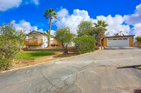 214 Beaumont Dr, Vista, CA 92084 photo 2