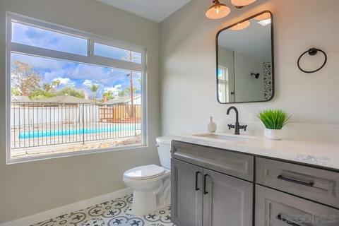 214 Beaumont Dr, Vista, CA 92084 photo 27