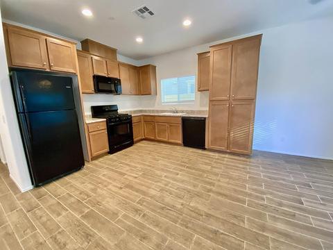 35107 Persano Pl, Fallbrook, CA 92028 photo 3