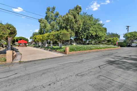 1756 E Lexington, El Cajon, CA 92019 photo 4
