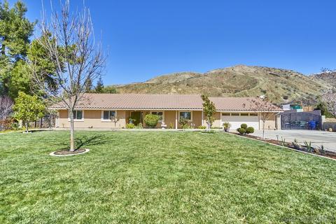 36030 Liana St, Yucaipa, CA 92399 photo 2