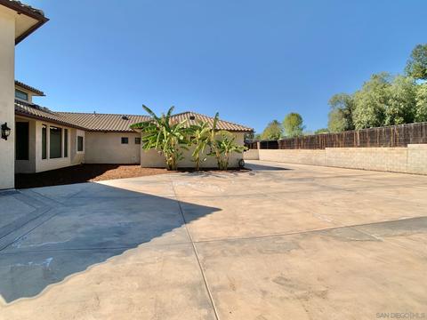 2382 Euclid Ave, El Cajon, CA 92019 photo 4