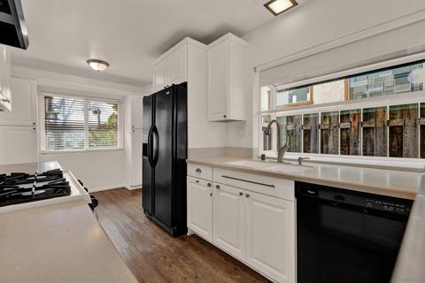 1811 Castle Glen Dr, Escondido, CA 92029 photo 9