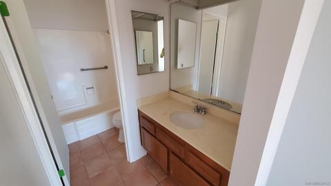 2225 Amber Ln, Escondido, CA 92026 photo 5