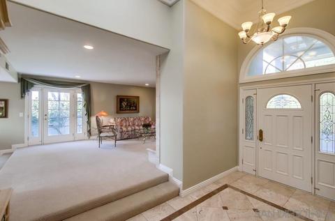 1810 Caminito Monrovia, La Jolla, CA 92037 photo 3
