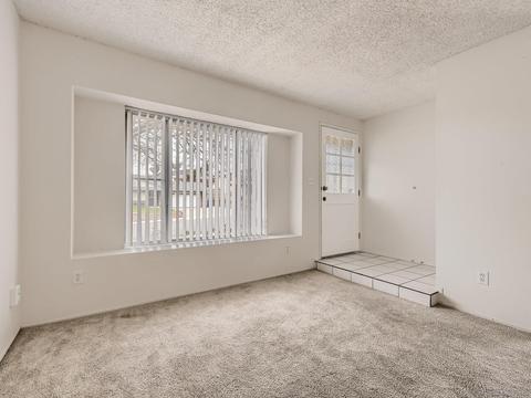 10137 Waynecrest Ln, Santee, CA 92071 photo 4