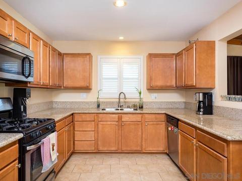 10176 Ramona Dr, Spring Valley, CA 91977 photo 6
