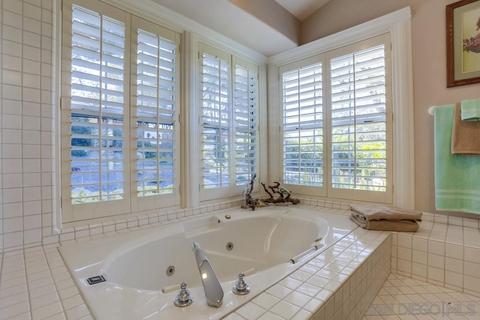 924 Via Hillview, Fallbrook, CA 92028 photo 15