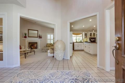 924 Via Hillview, Fallbrook, CA 92028 photo 3