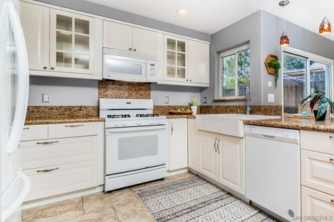 3156 Carr Dr, Oceanside, CA 92056 photo 13