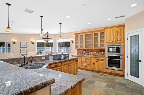 1105 Sycamore Dr, Fallbrook, CA 92028 photo 6