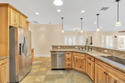 1105 Sycamore Dr, Fallbrook, CA 92028 photo 5
