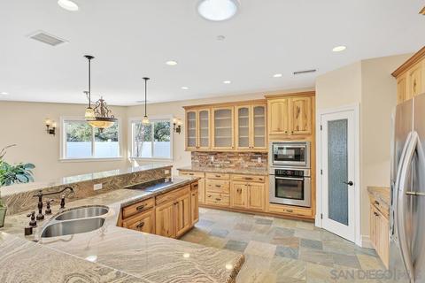 1105 Sycamore Dr, Fallbrook, CA 92028 photo 8